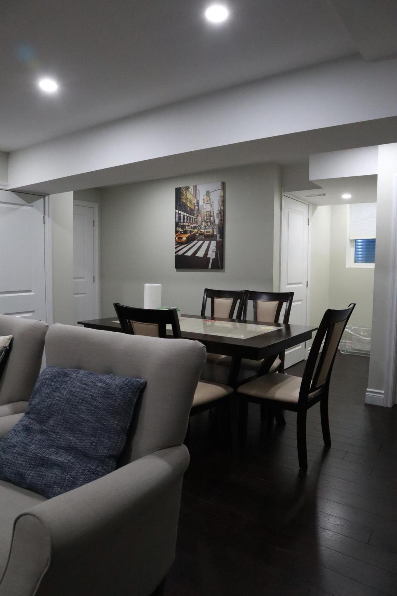 Stunning Furnished 2Bedroom/2Washroom Apartment Брамптън Екстериор снимка